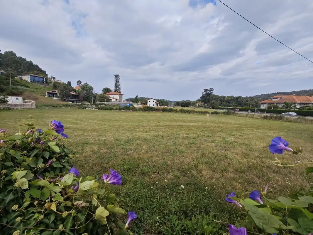 Residencial en venda en Llanes