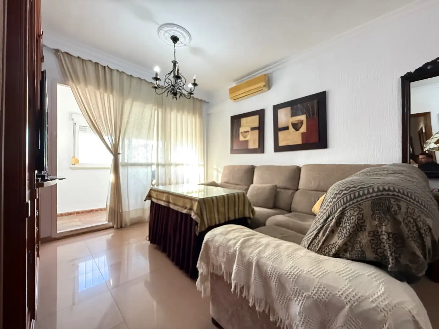 Sala de estar de Piso en venta en Jerez de la Frontera con Aire acondicionado, Terraza y Piscina comunitaria