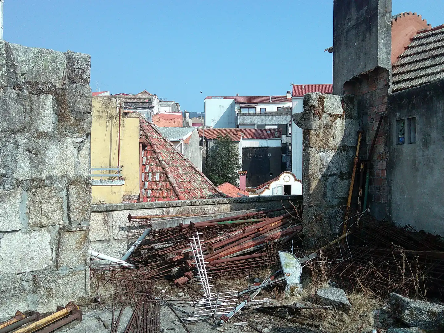 Vista exterior de Edificio en venta en Marín
