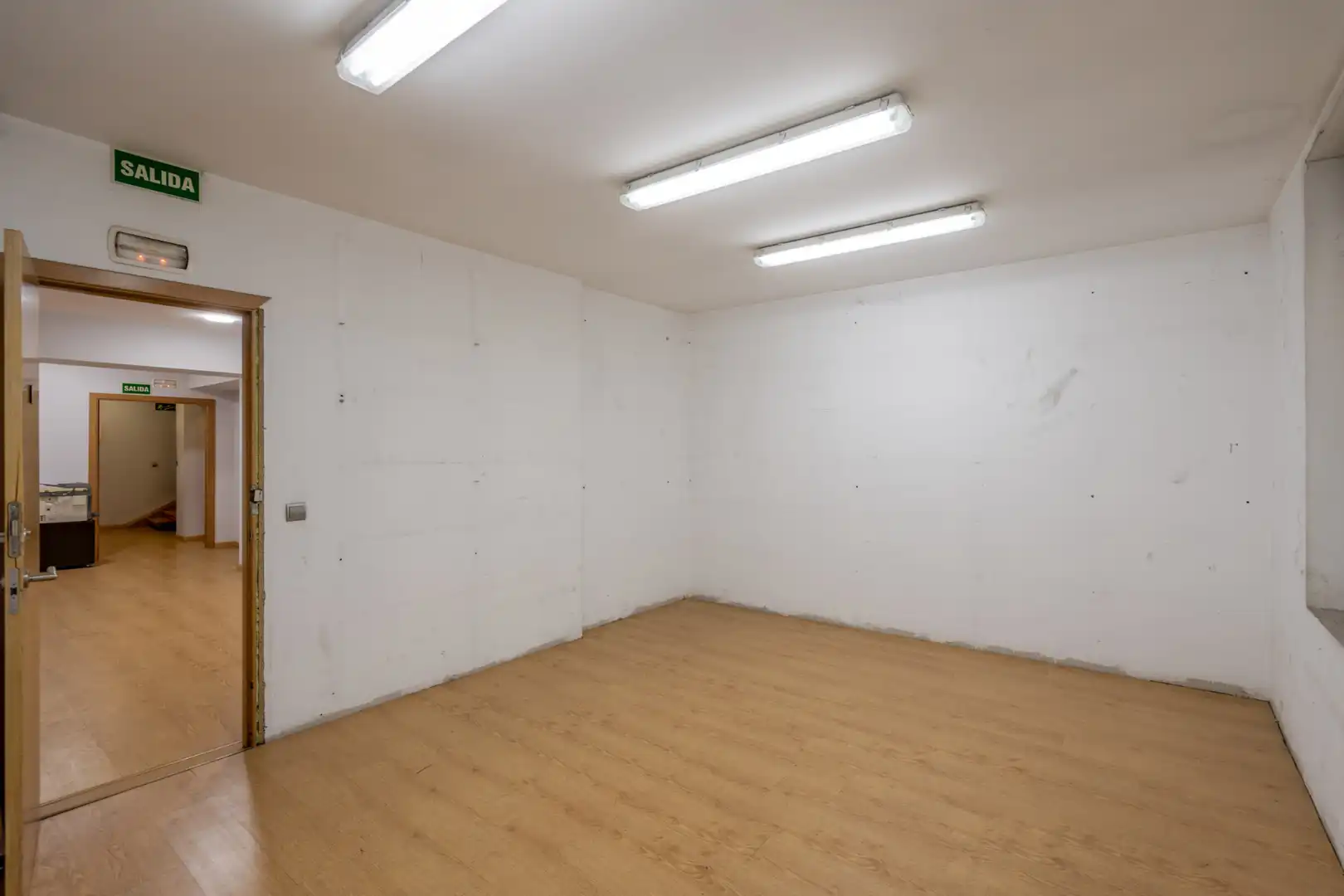 Office for sale in Madrid  with Air Conditioner
