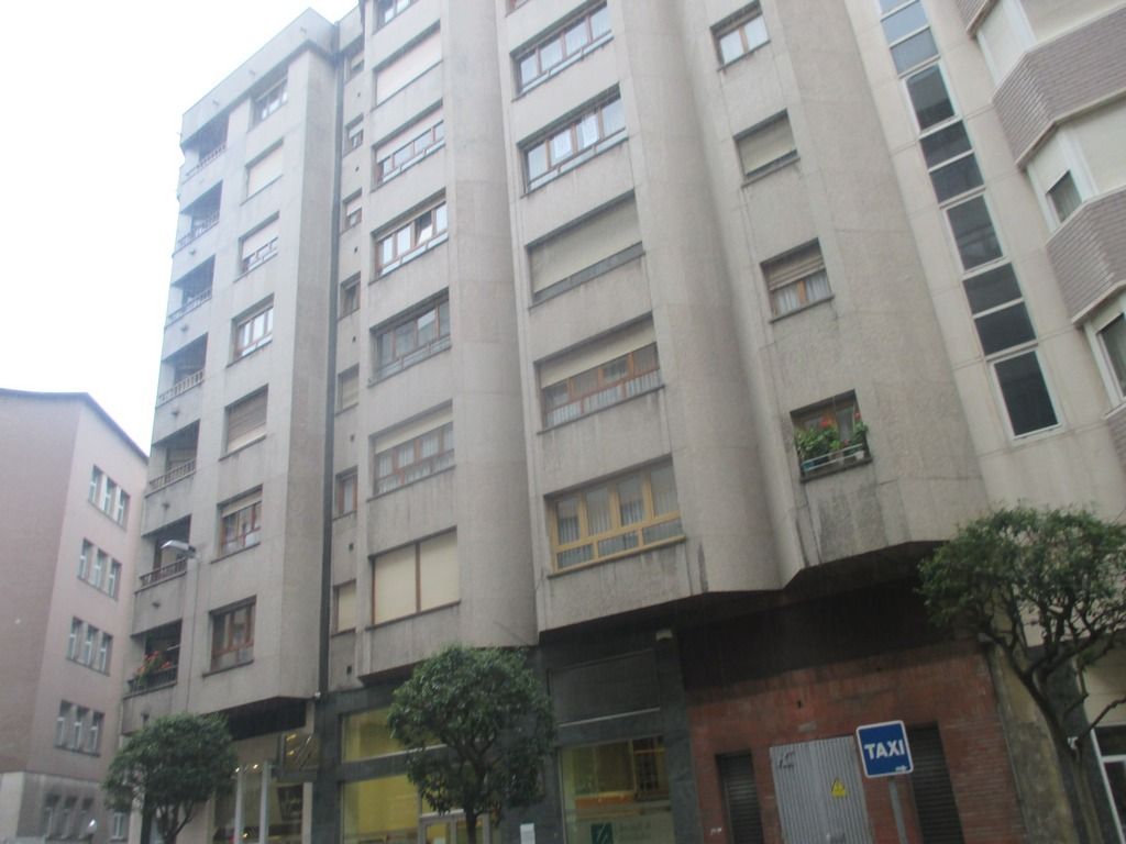 Vista exterior de Piso en venta en Gijón 