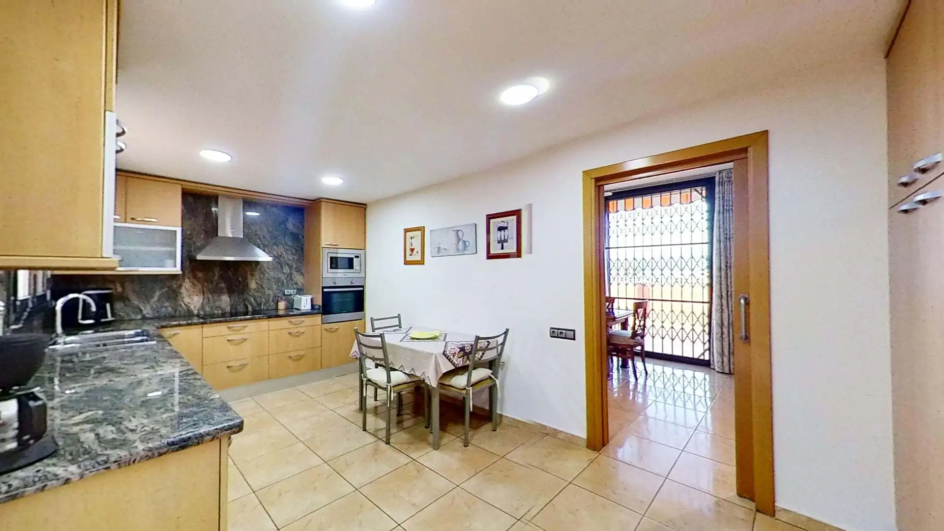 Cocina de Casa o chalet en venta en El Vendrell con Aire acondicionado, Calefacción y Terraza