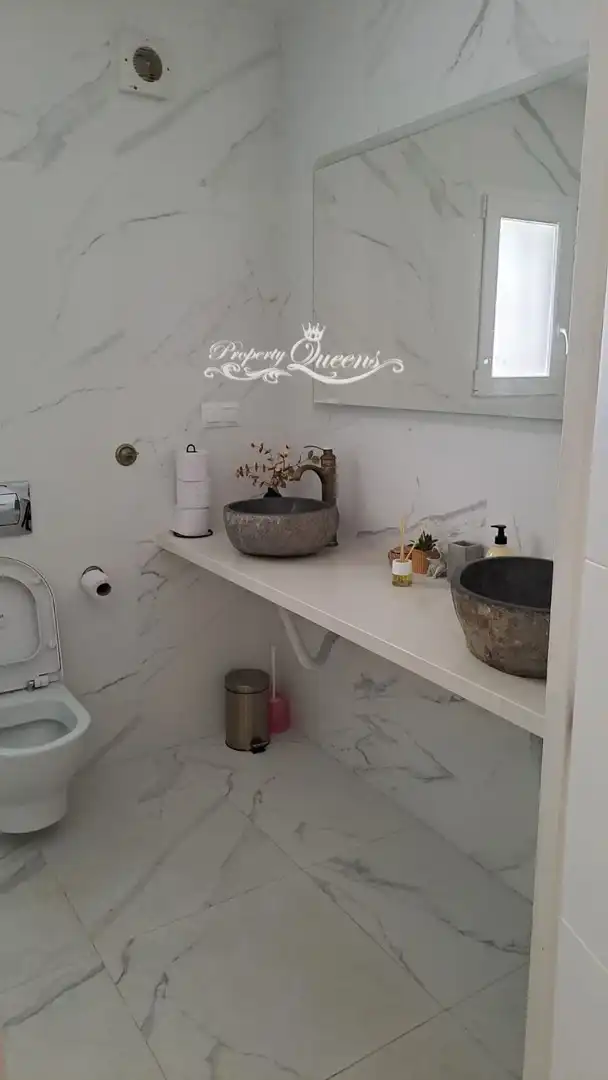 Badezimmer von Einfamilien-Reihenhaus zur Miete in Mijas mit Klimaanlage, Terrasse und Schwimmbad