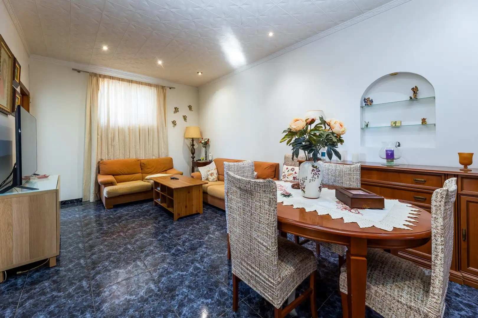 Living room of Houses for sale in Llevant
