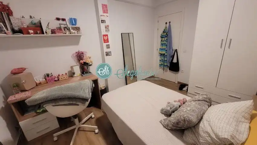 Habitación de Piso de alquiler en Segovia con Calefacción, Terraza y Amueblado