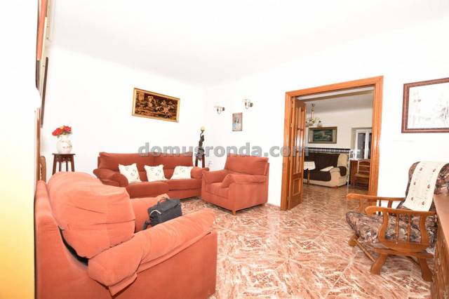 Casa-chalet en Venta en Cuevas del Becerro