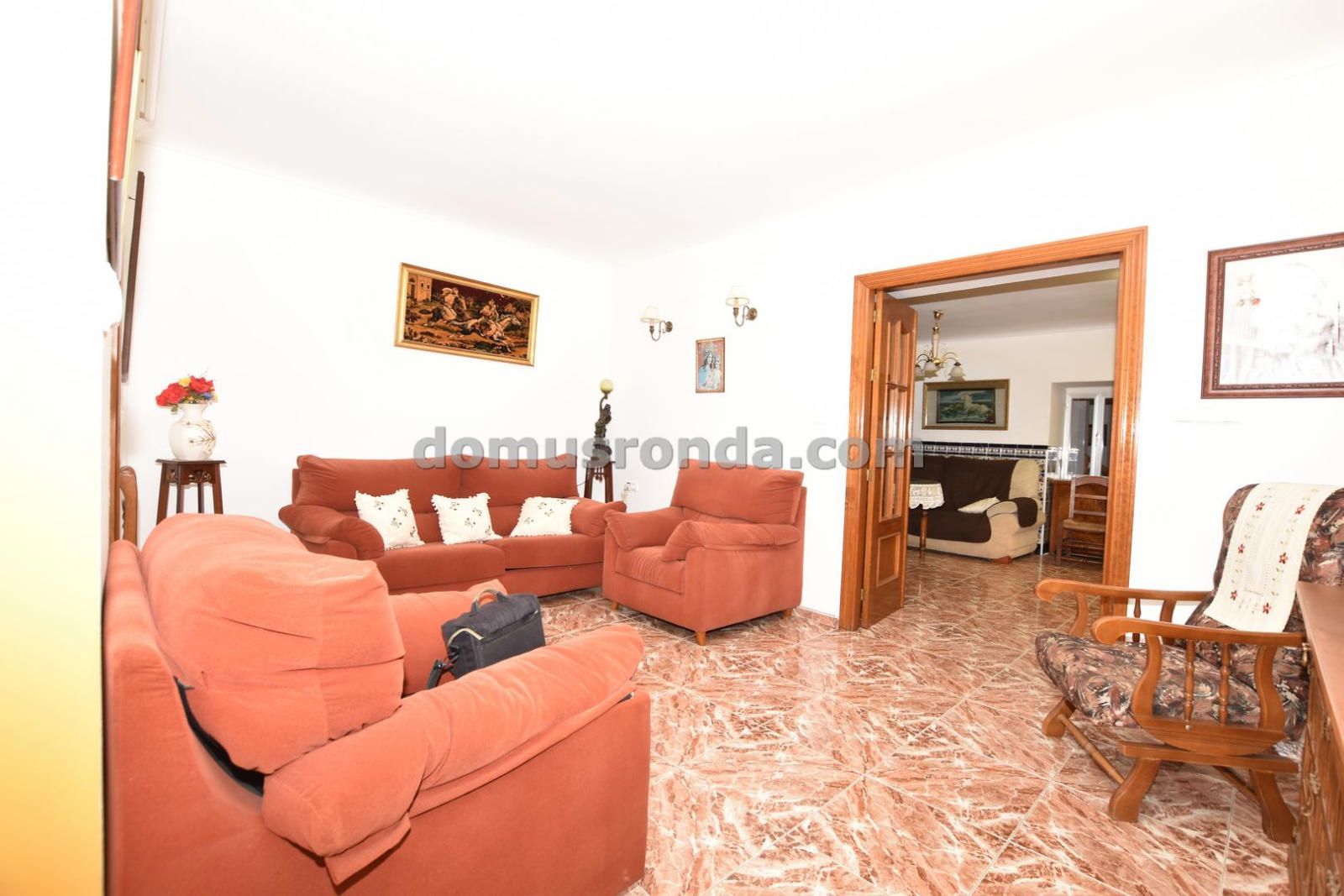 Sala d'estar de Casa o xalet en venda en Cuevas del Becerro amb Traster