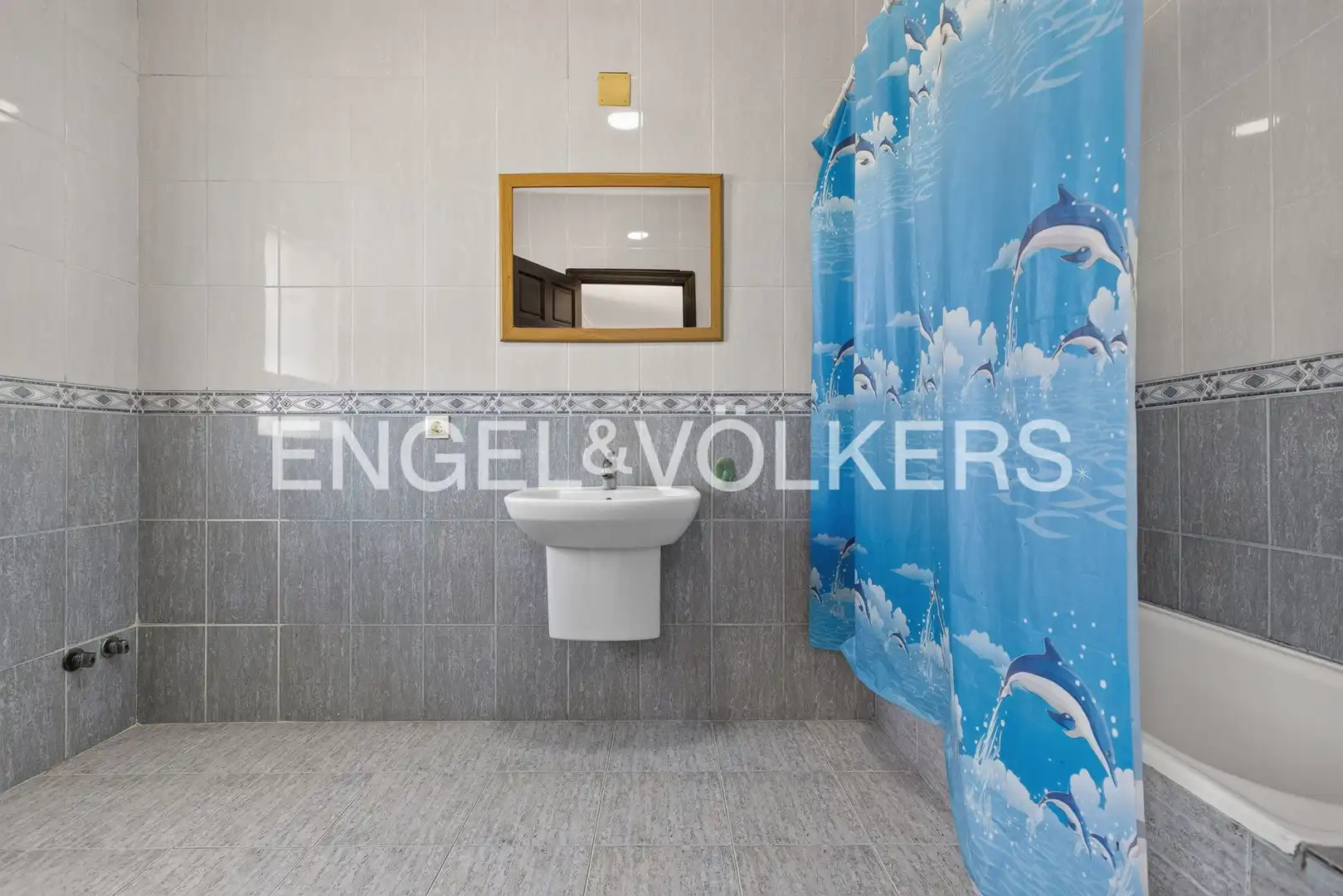 Baño de Casa o chalet en venta en Carmona con Aire acondicionado, Calefacción y Jardín privado