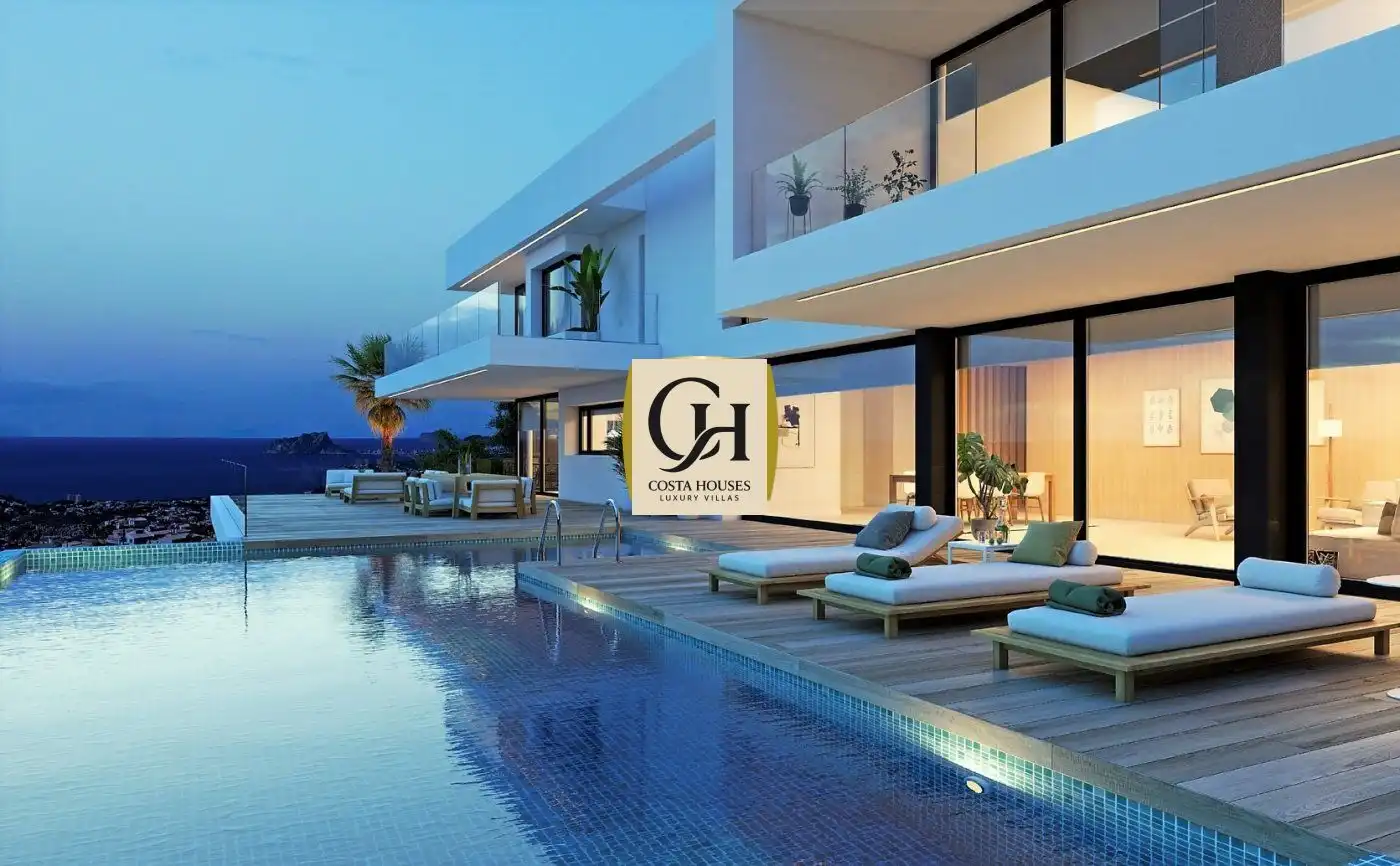 Villa con piscina in vendita a Cumbre del Sol