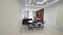 Living room of Flat for sale in  Barcelona Capital  with Air Conditioner, Heating and Parquet flooring