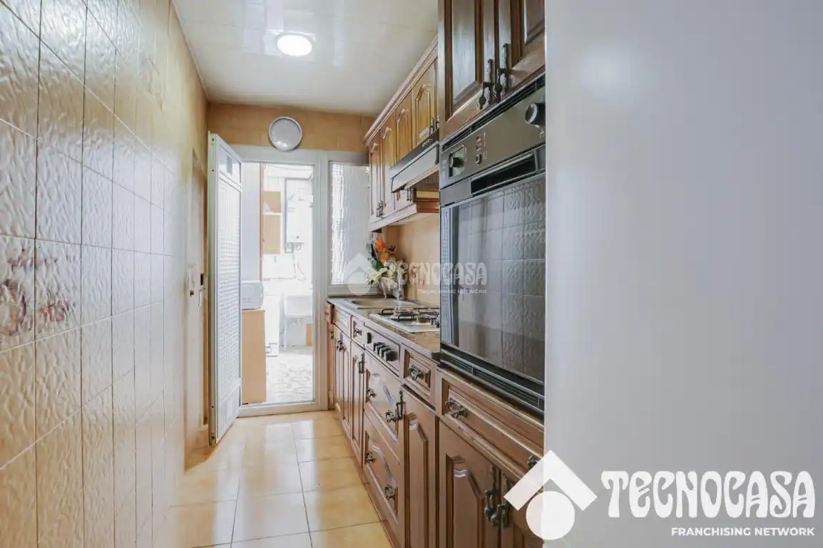 Cocina de Piso en venta en Barcelona con Aire acondicionado y Balcón
