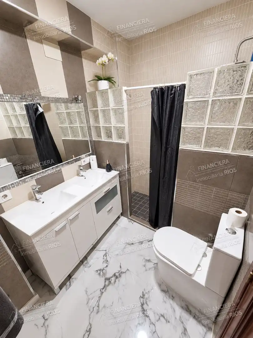 Bathroom of Houses for sale in Alcalá de Guadaira  with Air Conditioner and Terrace