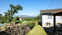 Vista exterior de Casa o xalet en venda en Oviedo  amb Calefacció, Jardí privat i Terrassa