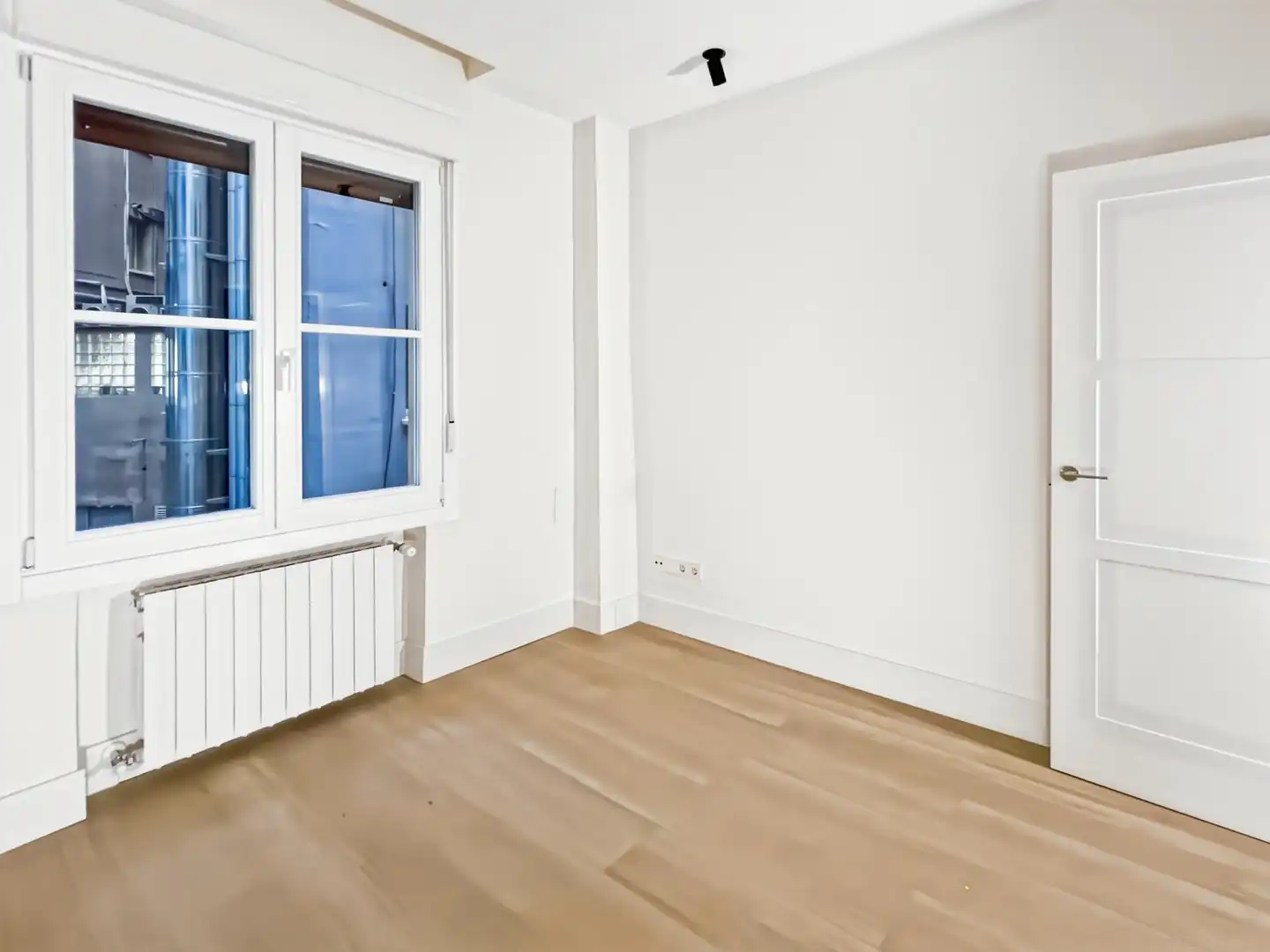 Apartamento en venta en Madrid con Calefacción y Balcón