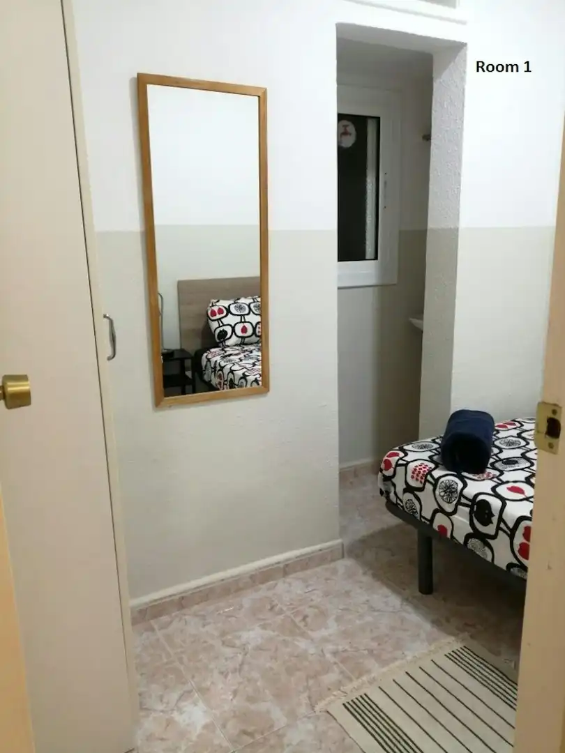Schlafzimmer von Wohnung zur untervermieten in Barcelona mit Waschmaschine