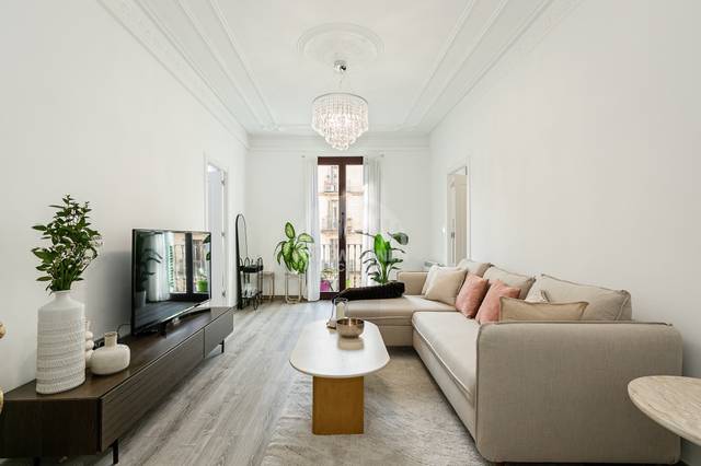 Piso en Venta en Calle Mendez Nunez en Sant Pere, Sta. Caterina i la Ribera