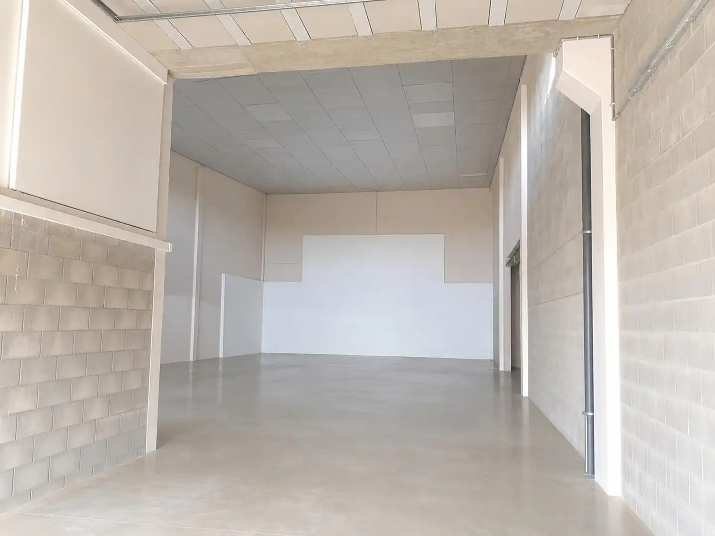 Industrial buildings for rent in L'Aldea