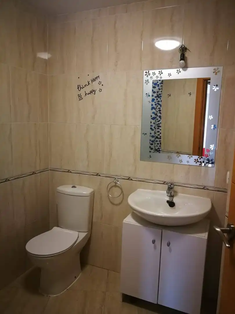 Baño de Piso en venta en Villares de la Reina con Calefacción, Horno y Microondas