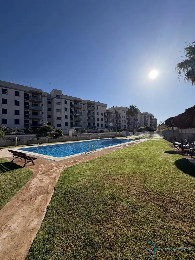 Appartement compact avec piscine à vendre à Canet d'En Berenguer, imagen 2