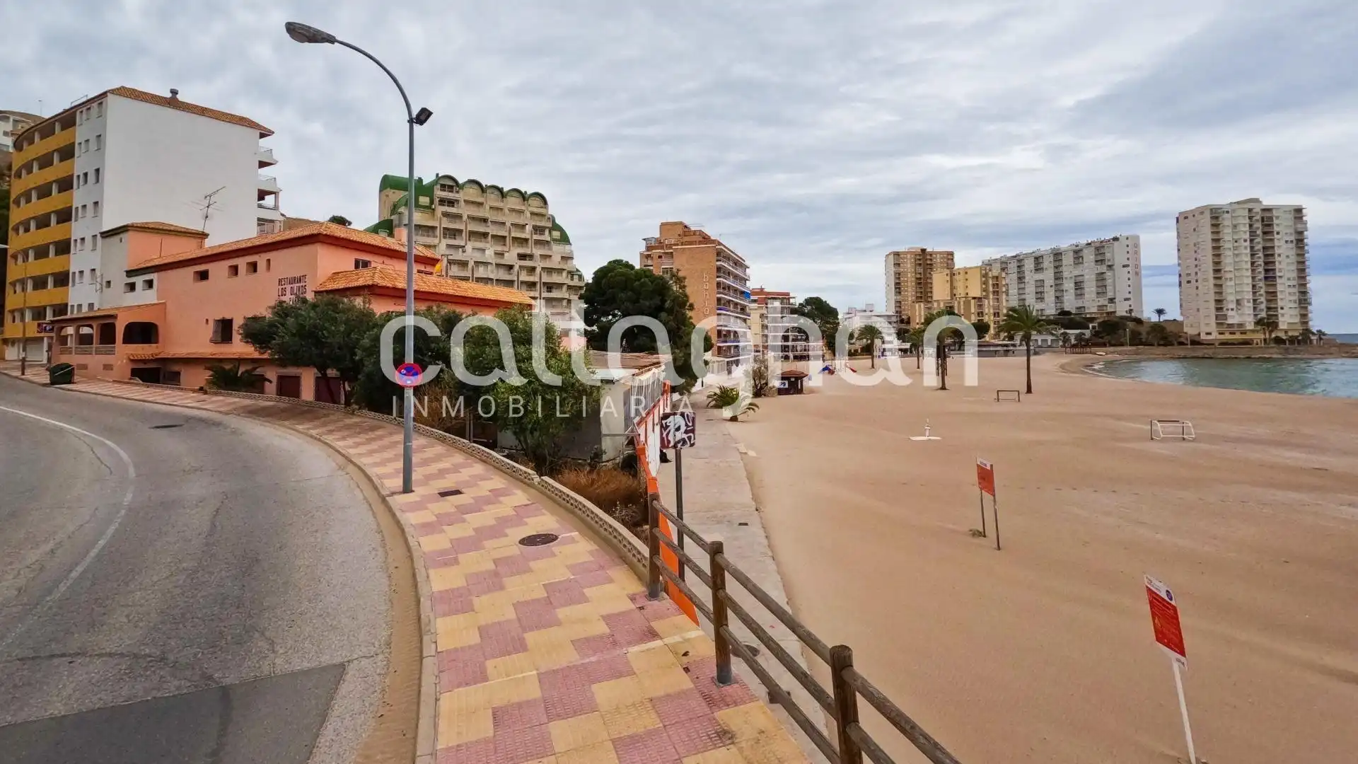 Außenansicht von Gebäude zum Verkauf in Cullera