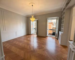 Sala d'estar de Pis de lloguer en  Madrid Capital