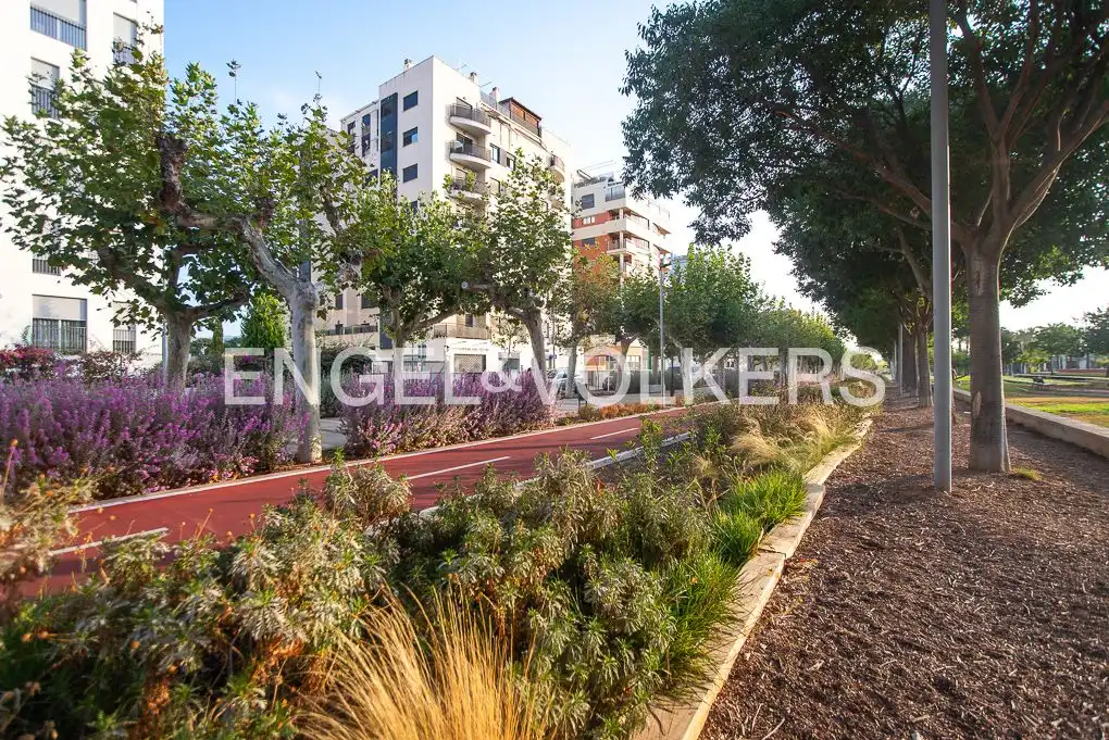 Vista exterior de Piso en venta en Este