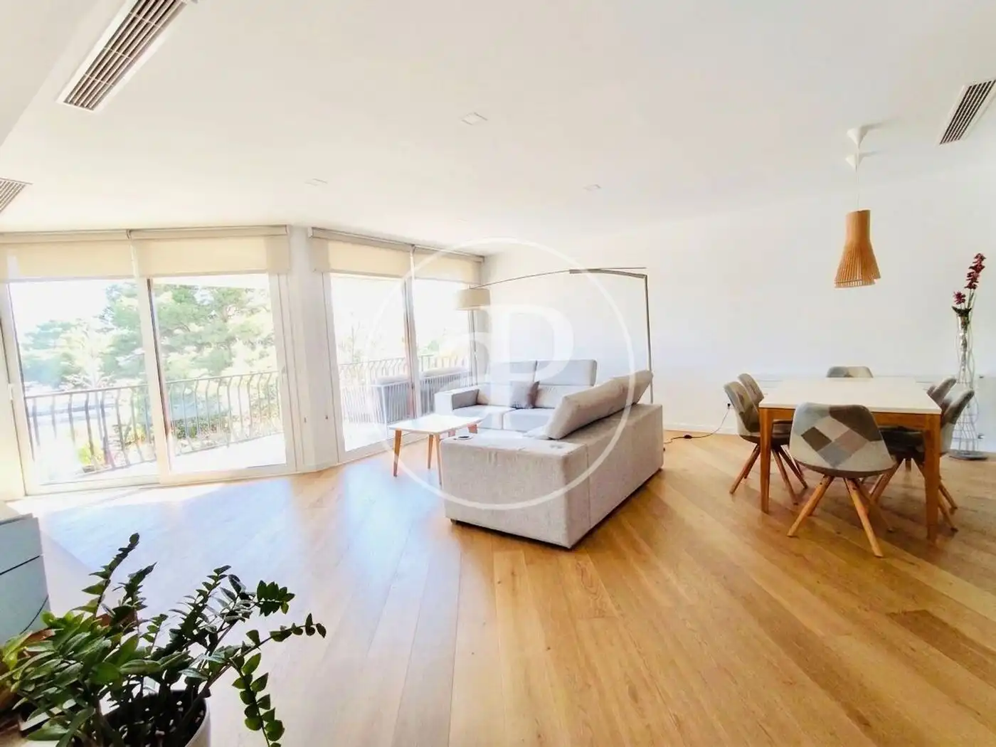 Exterior view of Flat for rent in Valencia  with Heating, Furnished and Balcony