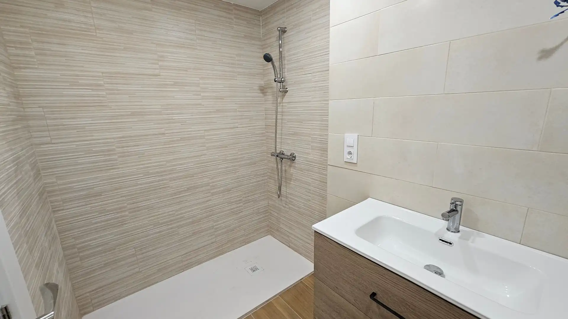 Bathroom of Flat for sale in Vitoria - Gasteiz  with Heating, Terrace and Storage room
