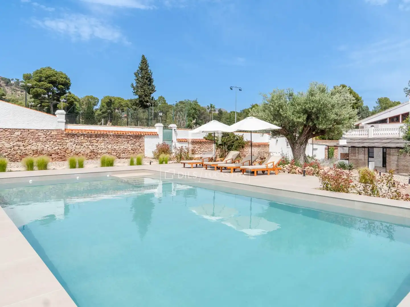 Piscina de Casa o xalet de lloguer en Náquera amb Aire condicionat, Calefacció i Jardí privat