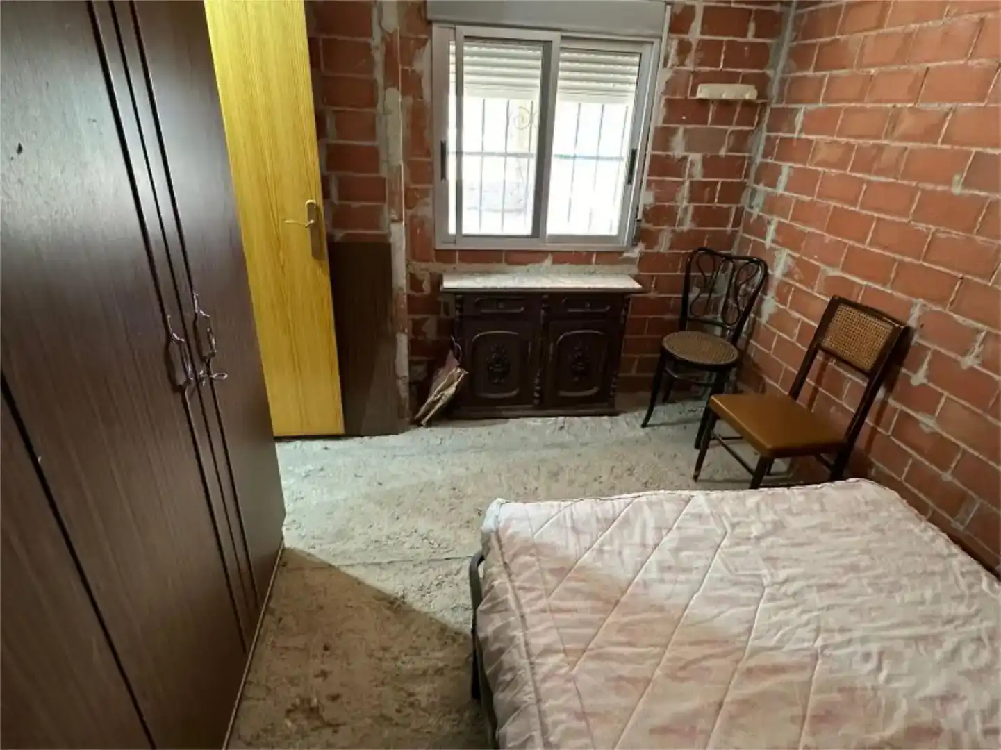 Piso en venta en Letur con Jardín privado, Trastero y Amueblado