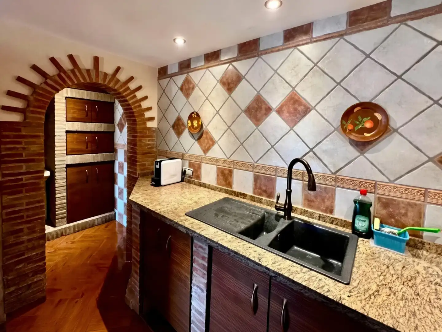Kitchen of Ground floor for sale in Estepona  with Terrace, Storage room and Furnished