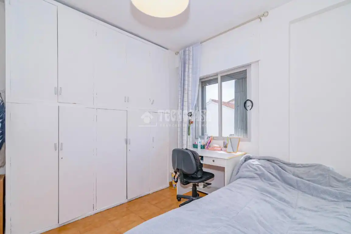Habitación de Piso en venta en Granada con Aire acondicionado y Balcón