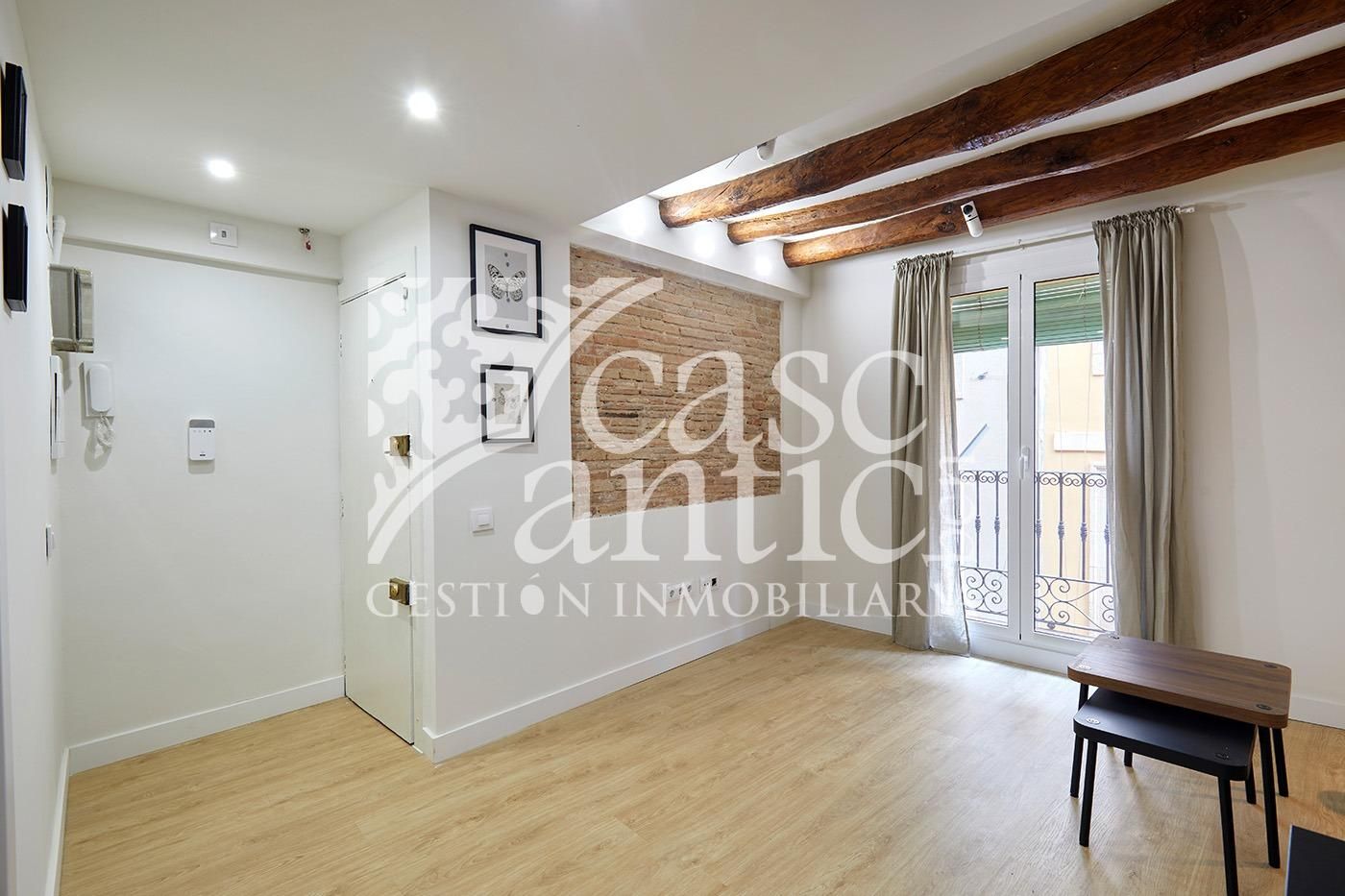 Flat for sale in  Barcelona Capital  with Balcony