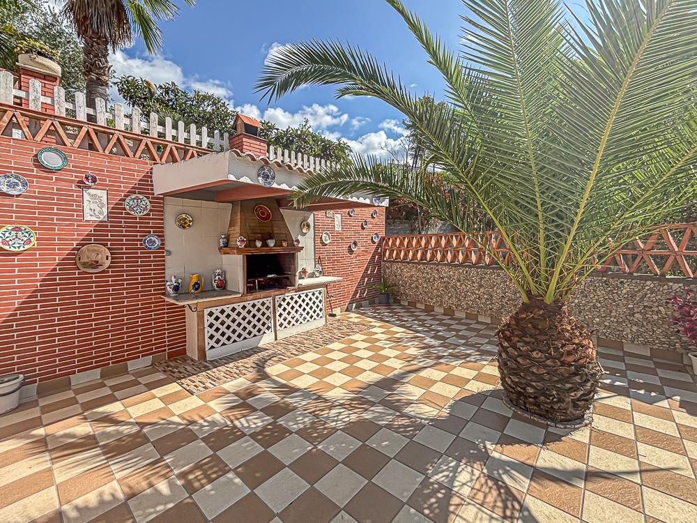 Jardí de Casa o xalet en venda en Sant Pere de Ribes amb Aire condicionat, Calefacció i Jardí privat