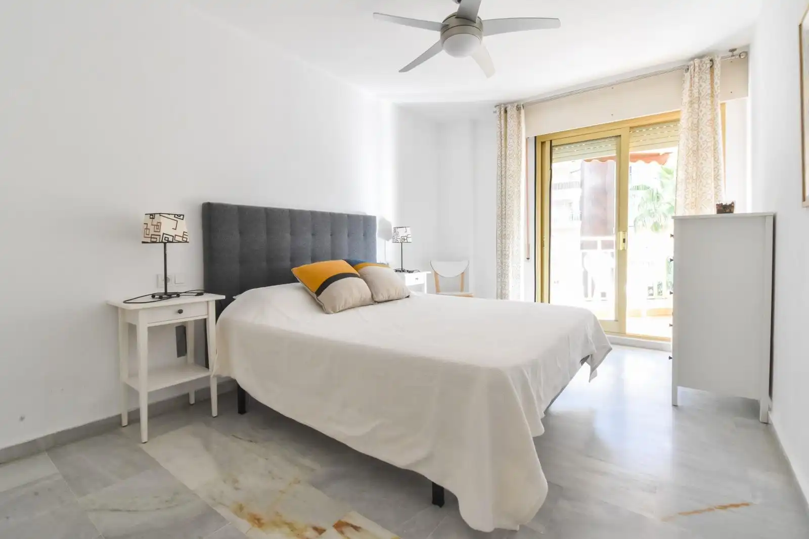 Bedroom of Apartments for rent in Fuengirola  with Air Conditioner, Heating and Private garden