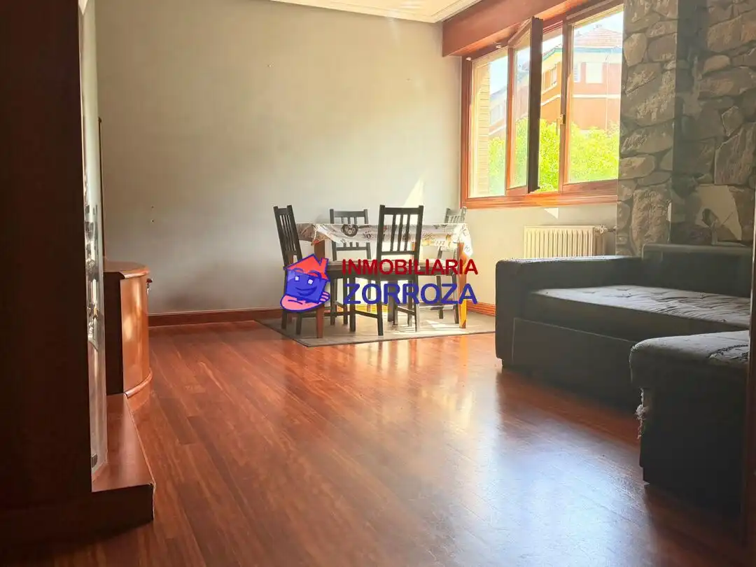 Sala de estar de Piso en venta en Bilbao  con Calefacción