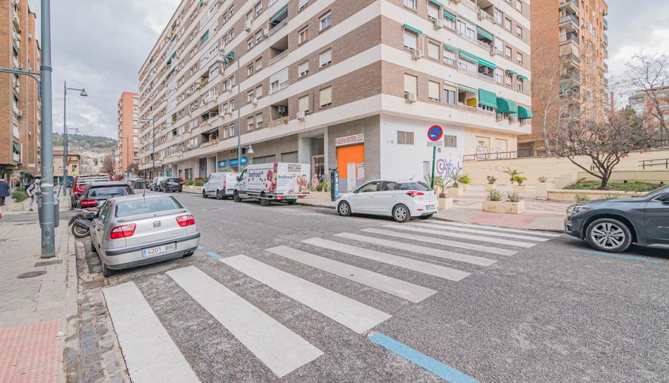 Foto 1 de Pis en venda a Cervantes, Granada