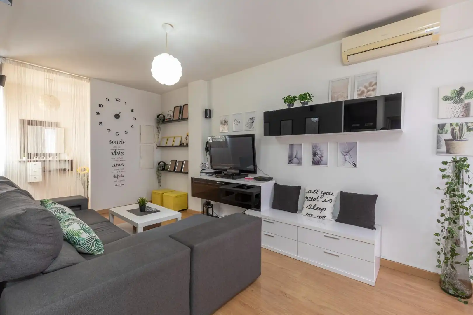 Sala d'estar de Àtic en venda en Alhendín amb Aire condicionat, Terrassa i Moblat