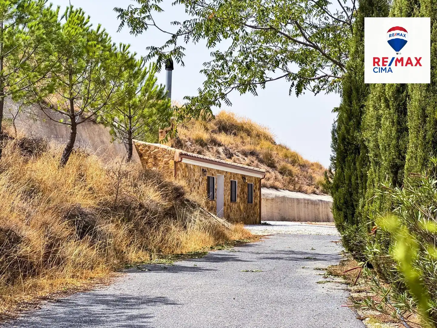 Vista exterior de Casa o chalet en venta en Cuevas del Campo con Terraza y Amueblado