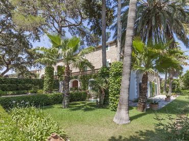 Casa rustica con balcone in vendita a Sant Llorenç des Cardassar