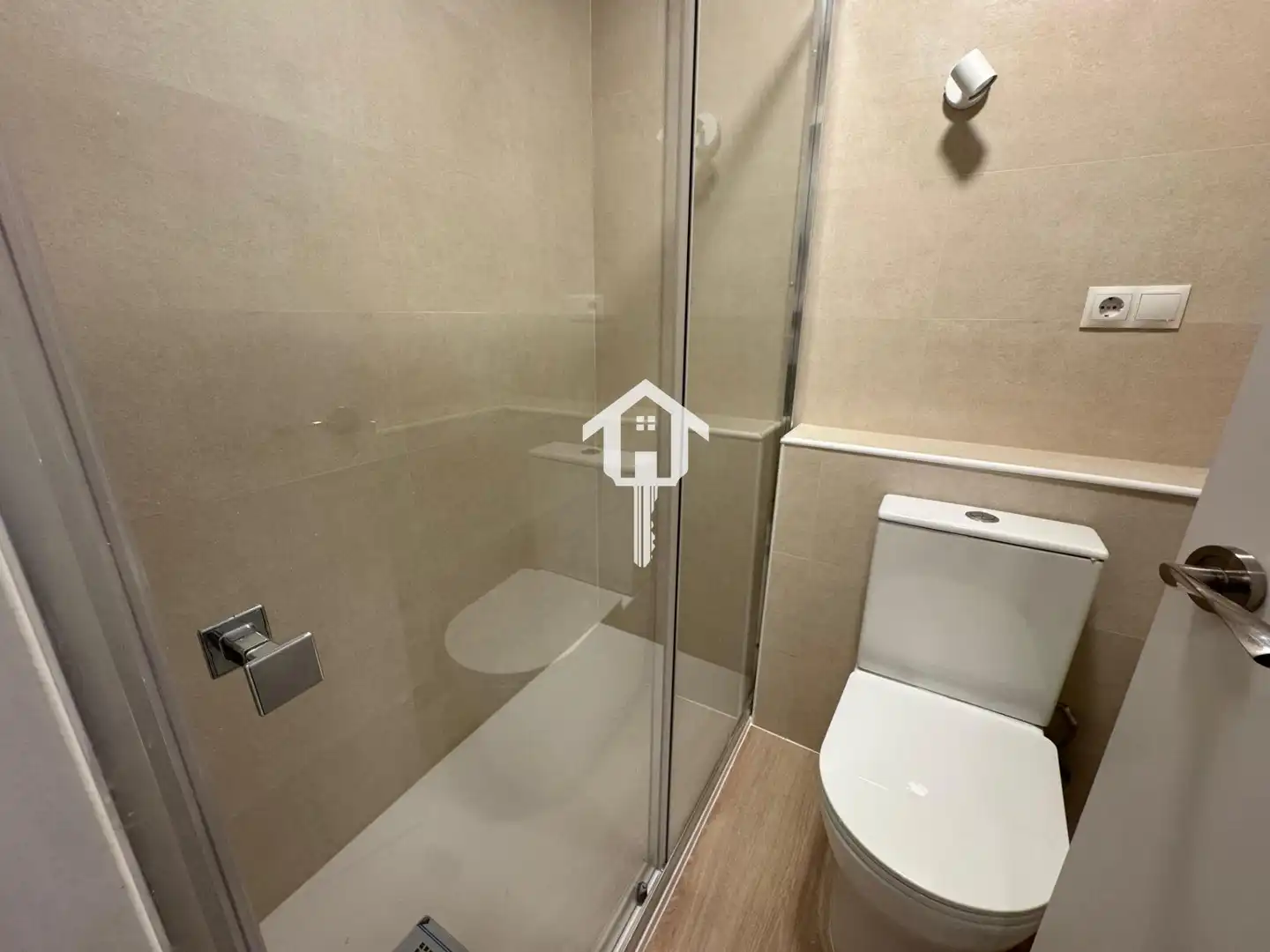 Bathroom of Flat for rent in Alicante / Alacant  with Furnished