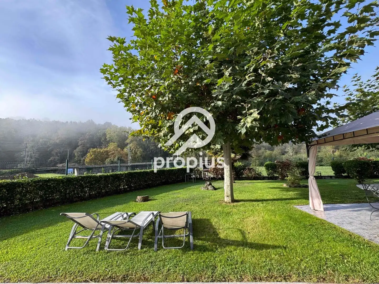 Jardín de Casa o chalet en venta en Parres con Calefacción, Jardín privado y Parquet