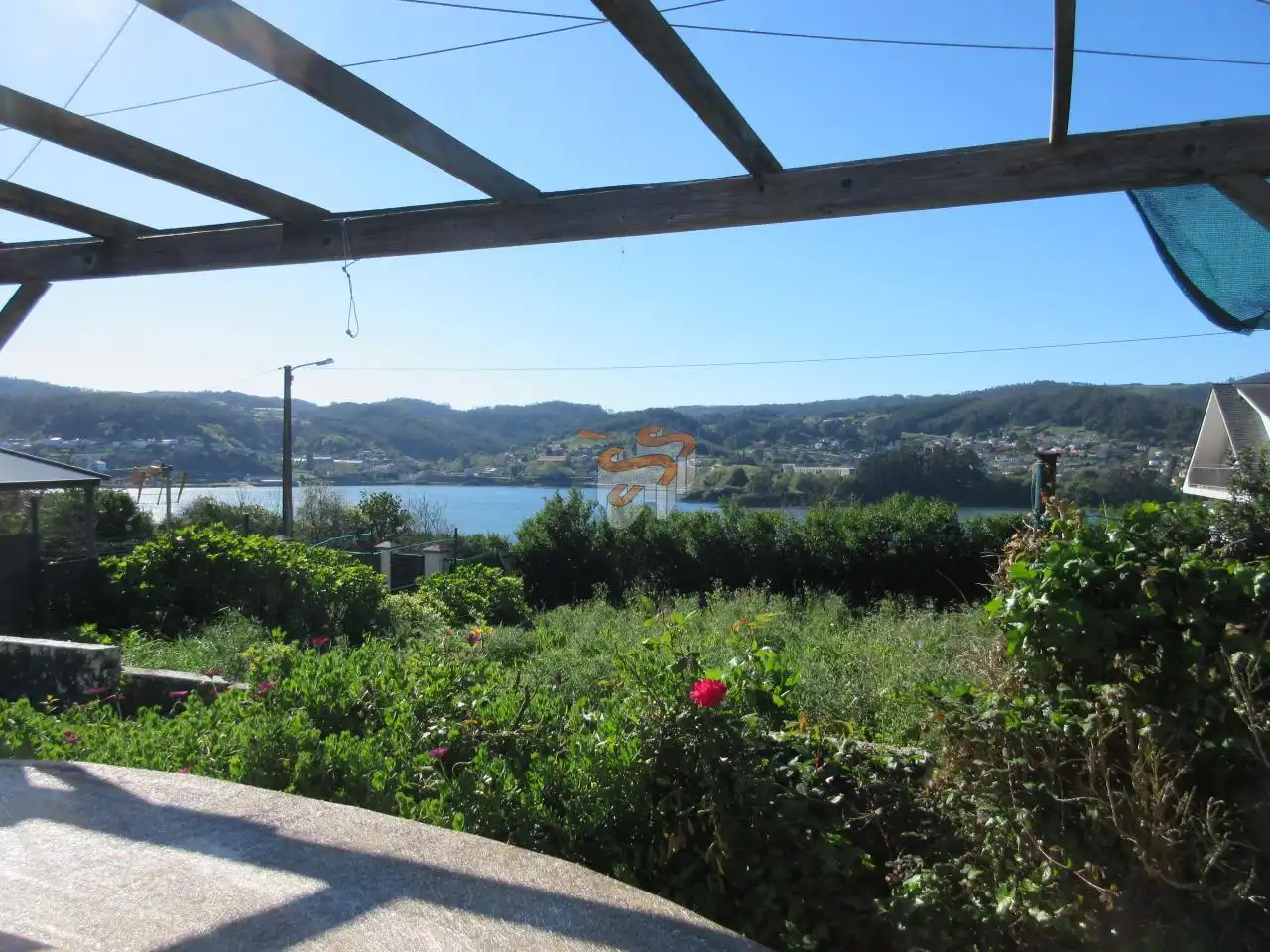 Terrassa de Casa o xalet en venda en Ferrol amb Jardí privat