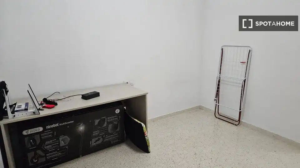 Piso de alquiler en Sevilla con Aire acondicionado, Calefacción y Amueblado