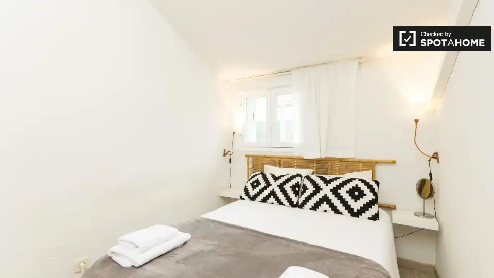 Habitació a Cortes - Huertas