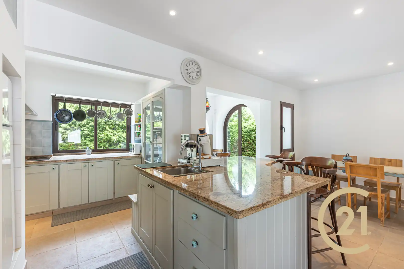 Cocina de Casa o chalet en venta en Sotogrande con Aire acondicionado, Jardín privado y Terraza