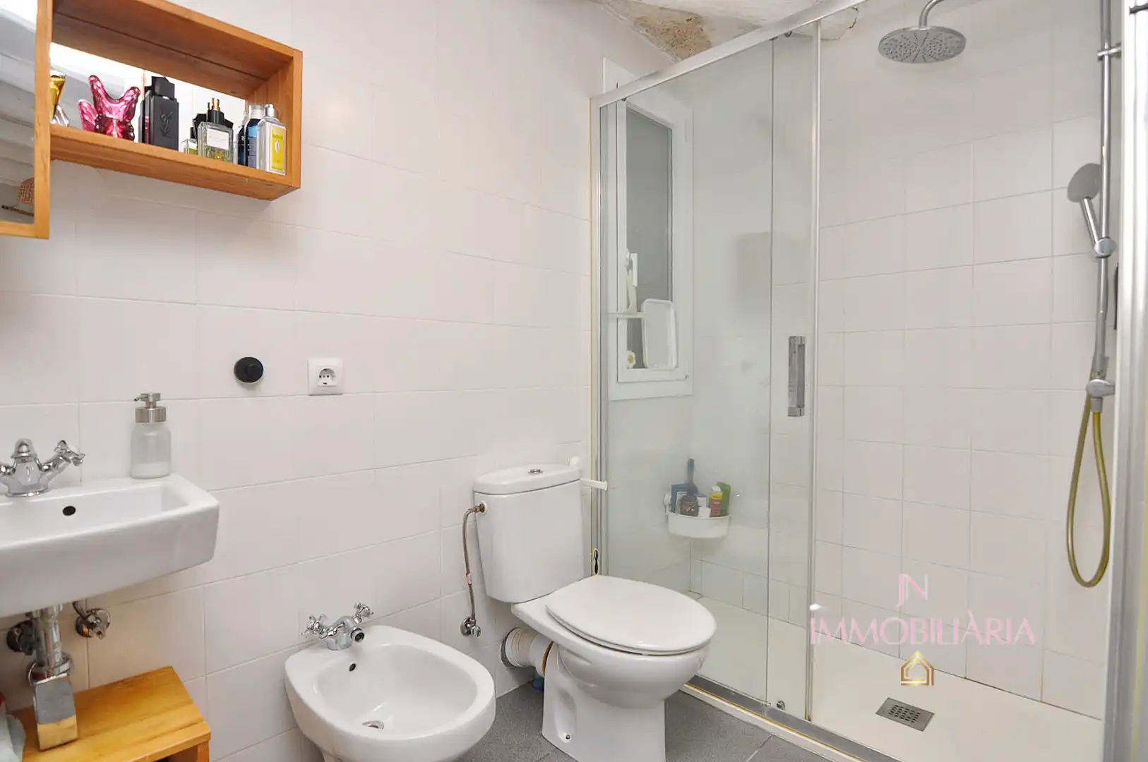 Badezimmer von Haus oder Chalet zum Verkauf in Piera mit Heizung, Parkett und Terrasse
