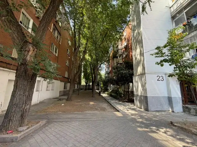 Vista exterior de Piso en venta en Madrid