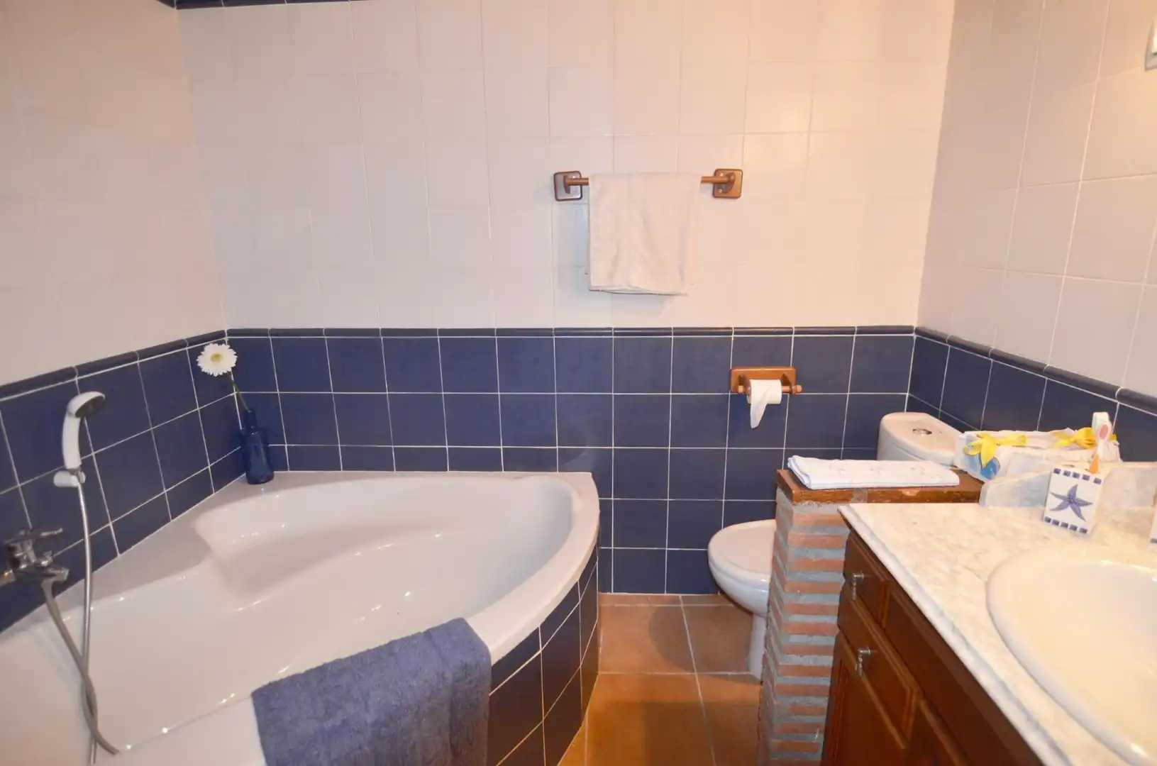 Baño de Casa o chalet en venta en Villanueva del Conde con Calefacción, Trastero y Amueblado