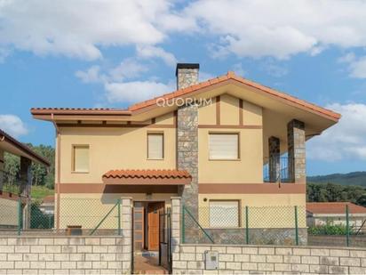 Exterior view of House or chalet for sale in Castro-Urdiales  with Heating, Private garden and Terrace
